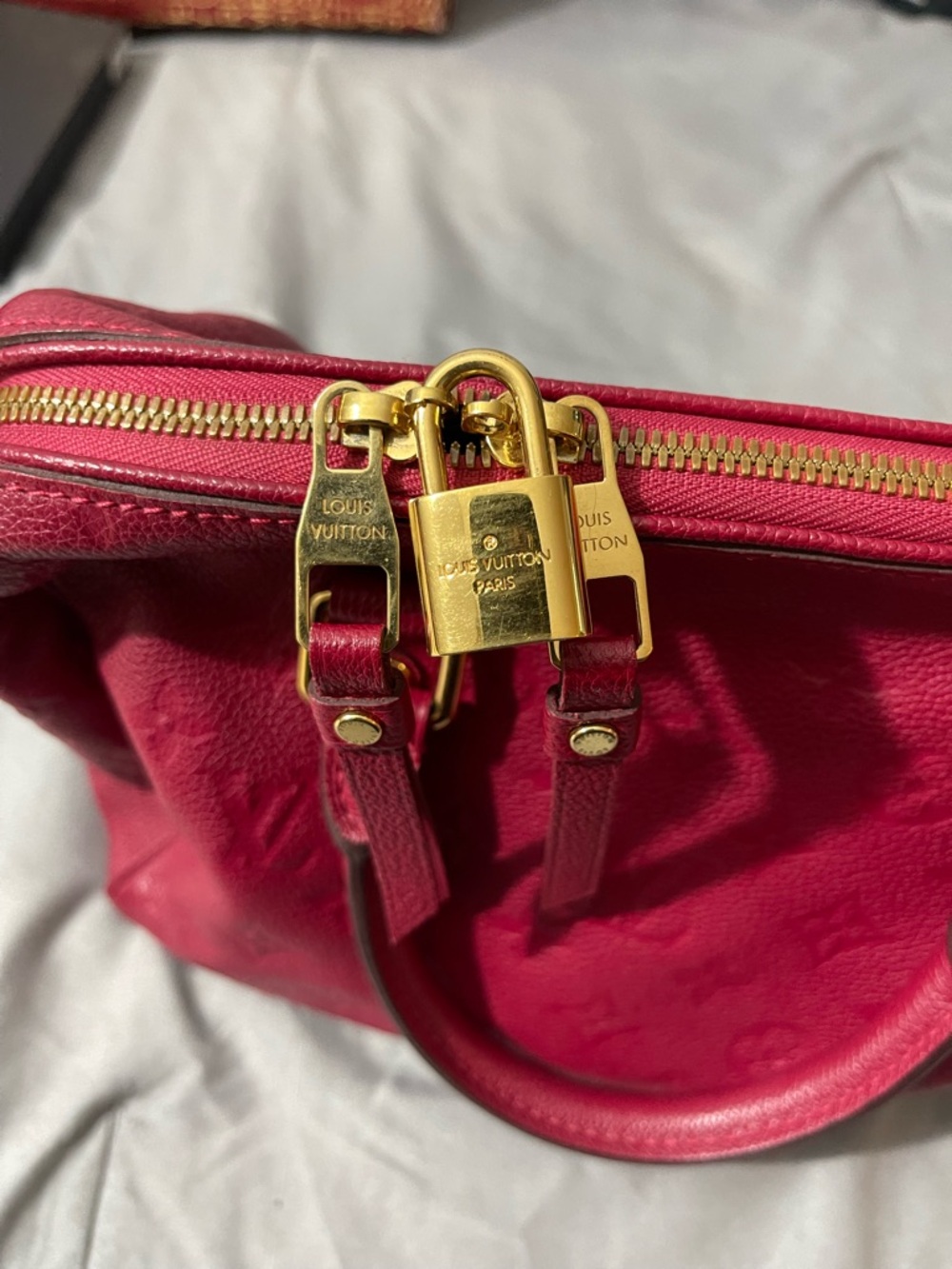 AUTHENTIC Louis Vuitton Deep Aurore Speedy 25 Bandouliere w/straps, lock & keys
